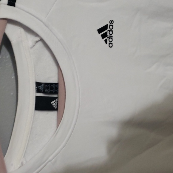 Adidas sweater size M wore only a few times - Picture 7 of 7